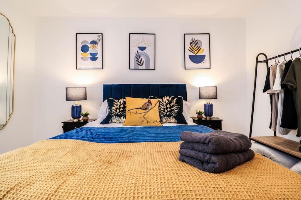 Rare 1 Bed Flat Close To Station - 10mins To Apartament *
